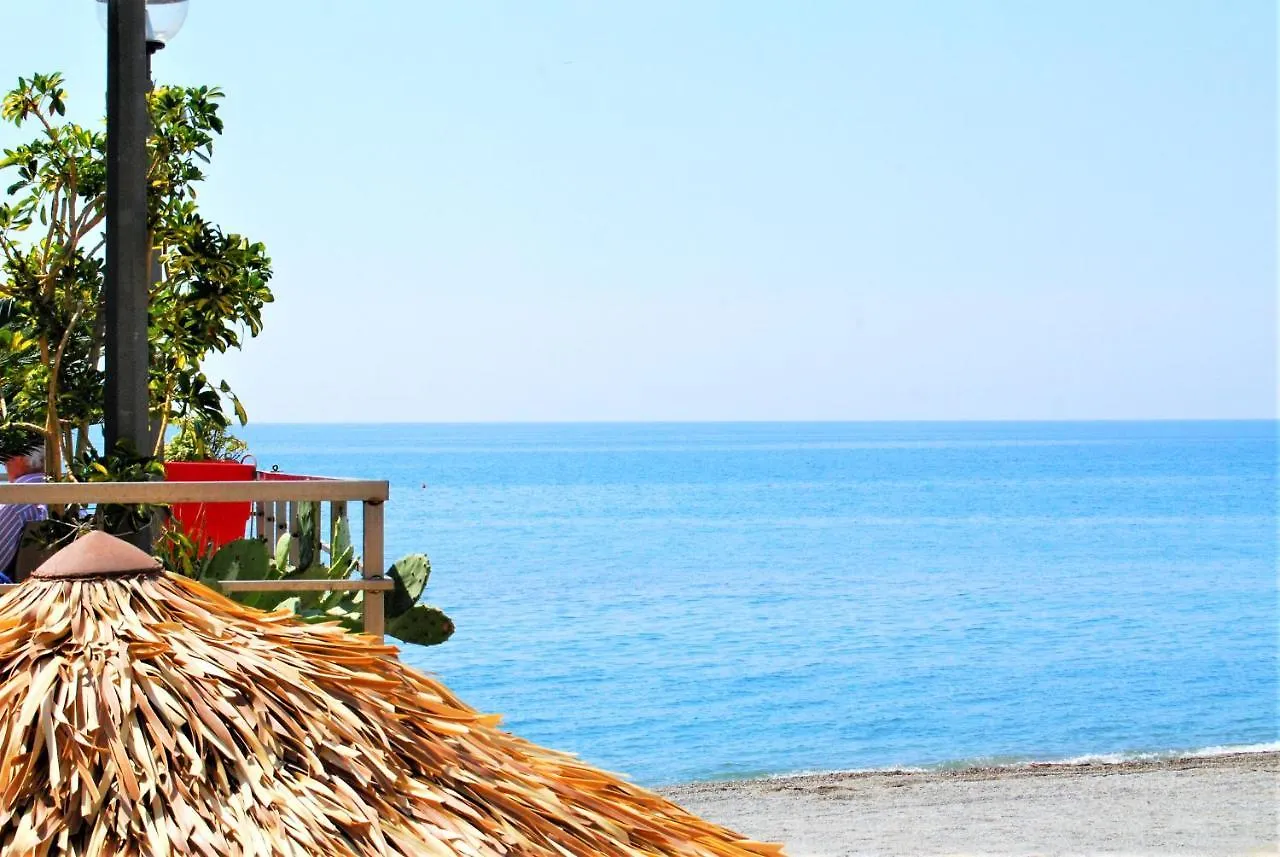 Tramonto Sul Mare - Sea Suite Savona Apartment